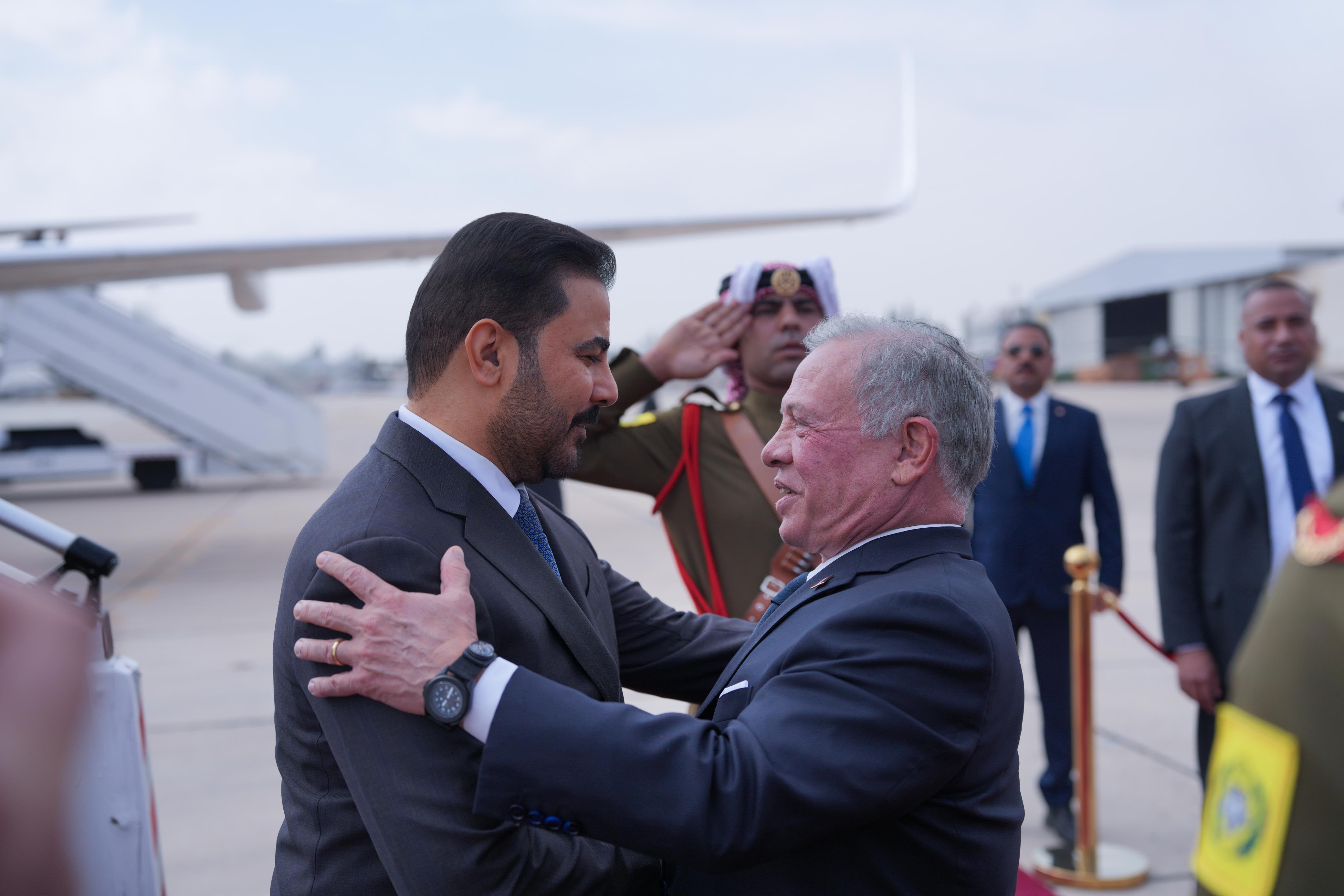 رئيس الوزراء والملك عبد الله الثاني يلتقيان في عمّان